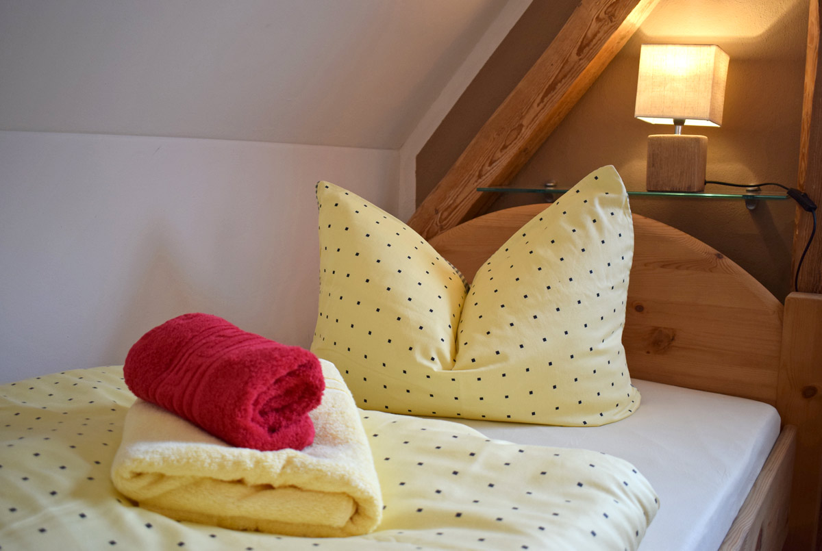 Gemütliches Einzelbett
