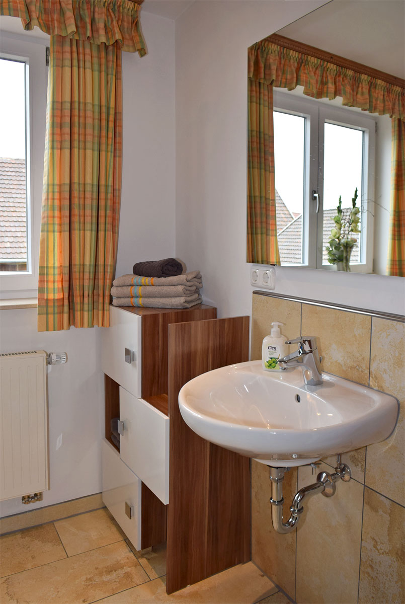 Helles Badezimmer
