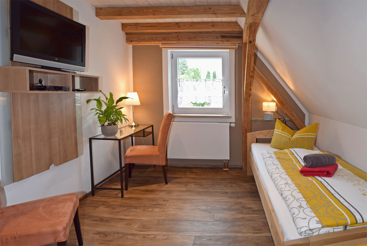 Schlafzimmer 2